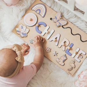 Tablero de Madera Montessori con Nombre Personalizado